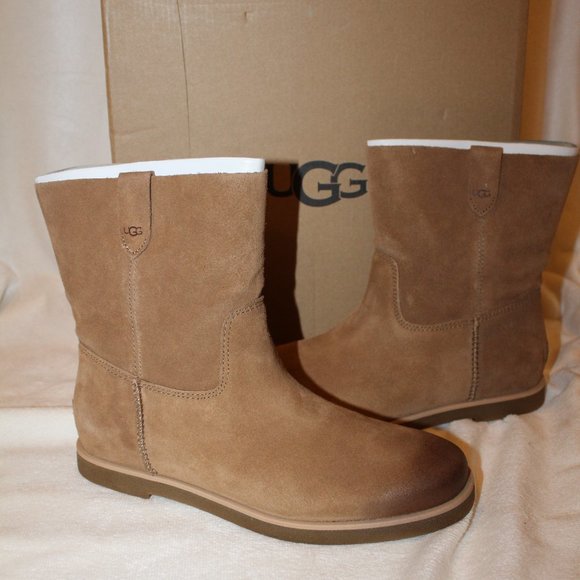 UGG Shoes - NIB UGG WOMEN'S JOSEFENE SHORT LEATHER BOOTS CHESTNUT 8.5